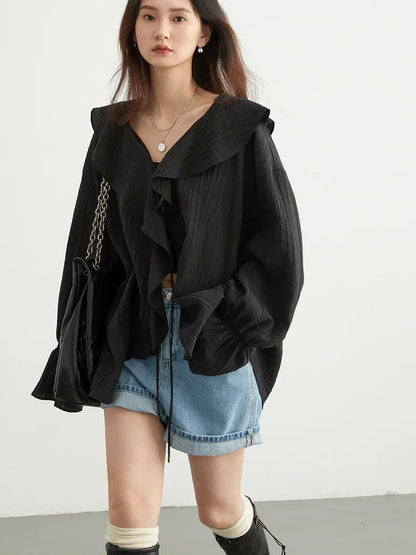 Lightweight V-Neck Knit Blouse